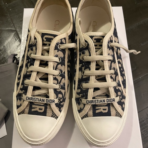 DIOR WALK'N SNEAKER - Picture 7 of 11